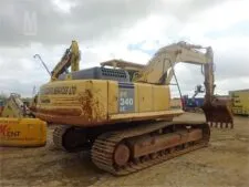Dismantling Komatsu PC340 LC excavator