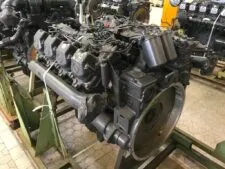 Mercedes-Benz OM 422 V8 Engine