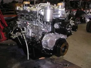 Isuzu engine model 6bg1