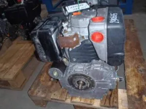 Lombardini engine 15ld440b1 second-hand on pallets