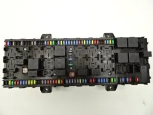 Volvo fuse panel – 21543295
