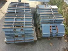 Excavator tracks Hyundai Robex - robust and durable spare parts