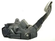Throttle pedal for Volvo FL/FE 13
