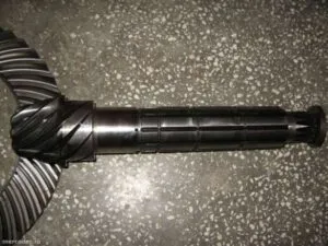 Differential drive pinion for caterpillar 902 backhoe loader
