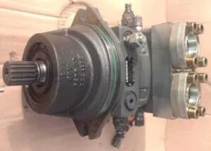 Liebherr hydraulic pump for models r906, r916, r922, r924, r926