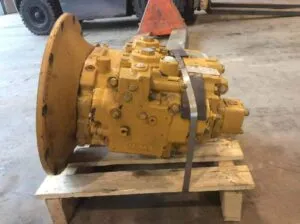 Second hand hydraulic pump caterpillar 325d on pallet