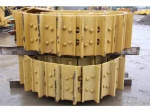 Komatsu d375a tracks – heavy equipment tracks mureș