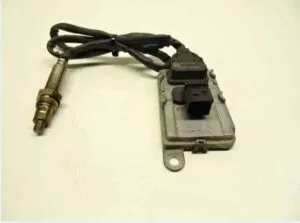 Nox sensor before catalyst daf