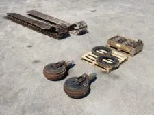 Liebherr R944 track and component set