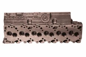 Komatsu 6d102 engine cylinder head