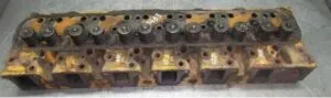 Used komatsu s6d105 engine cylinder head