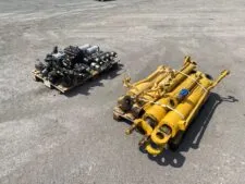 Hydraulic Components for Hanomag 70E - Hydraulic Cylinders and Various Parts