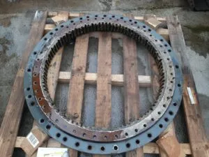 Rotating crown for liebherr r936 excavator