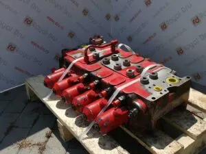 Hydraulic distributor for liebherr r 912 – royal dru