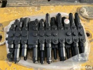 Hydraulic distributor for hitachi zaxis 80-12 mini excavator