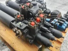Hydraulic Distributor for Volvo L150