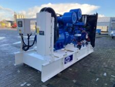 Fg wilson 900 kva generator with perkins engine, new, year 2022