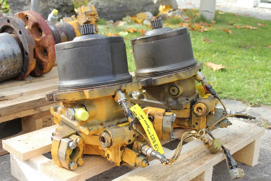 Hydraulic motor for Liebherr LR 622 bulldozer