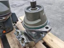 Compatible hydraulic motor Liebherr L538