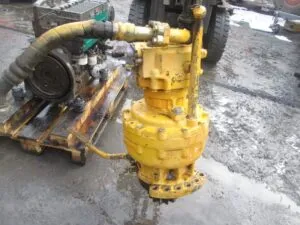 Liebherr r934 rotation reducer