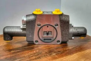 Hydraulic distributor for jcb 8018